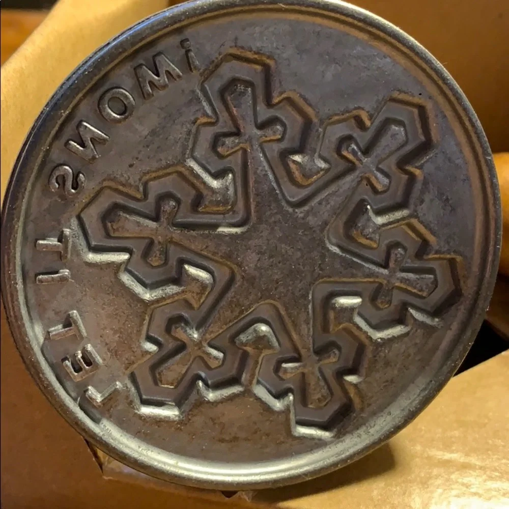 Nordic Ware Holiday Cookie Stamps+1extra gift tag